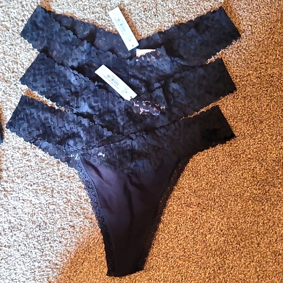 Black Lace Panties Intimates & Sleepwear. Never Worn! - Picture 1 of 2